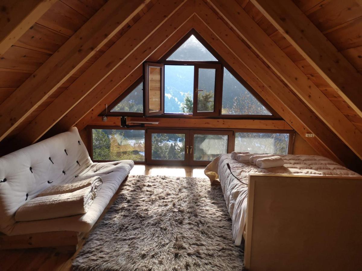 Salet Στο Δασοσ Villa Калаврита Екстериор снимка